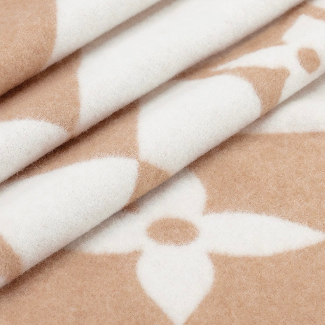 DECKE MONOGRAMM Beige