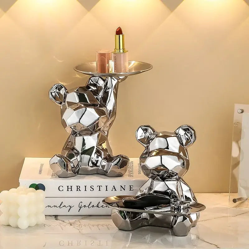 Geometrische Bärenstatue mit Tablettaufbewahrung