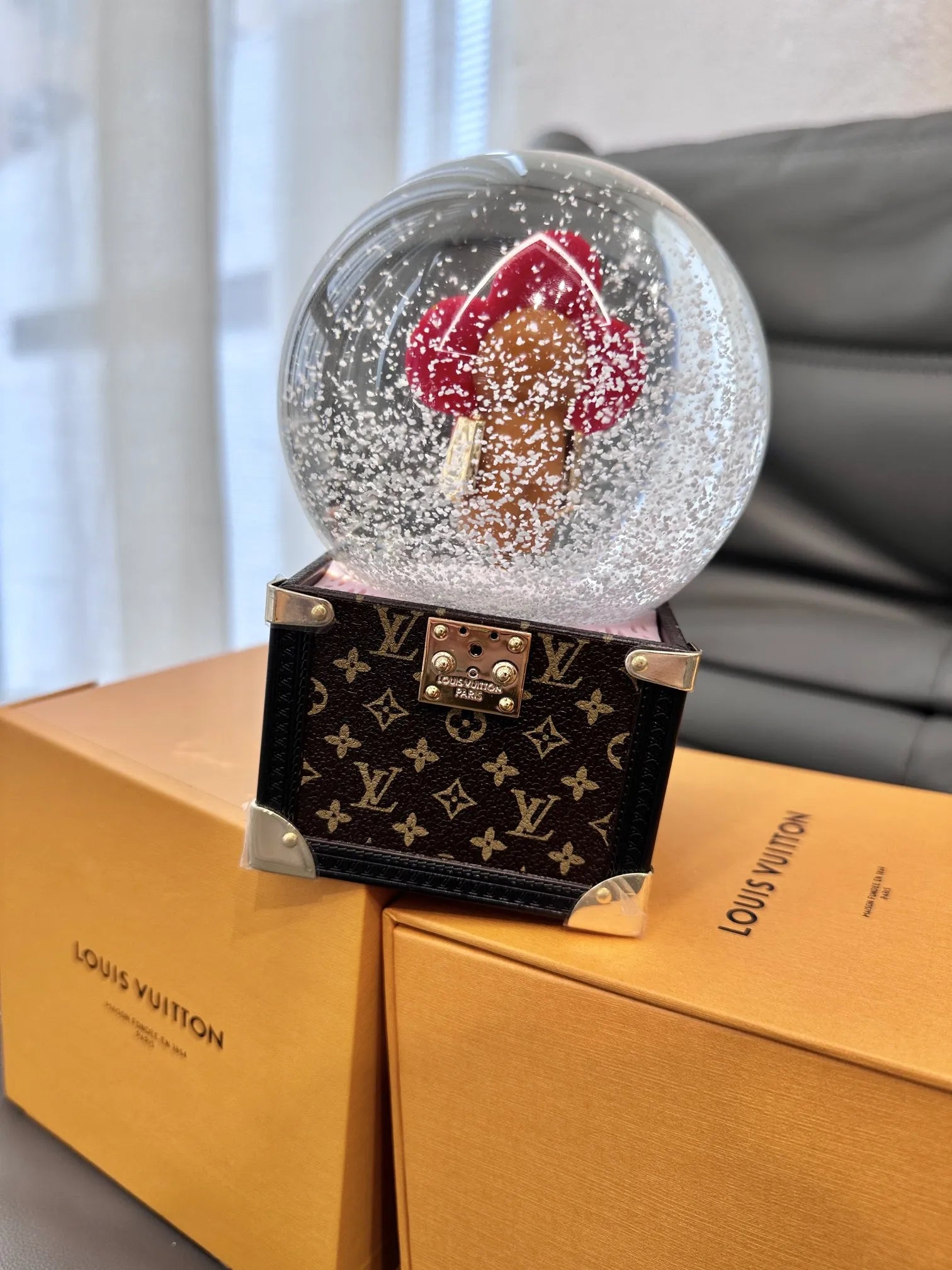 Cristal Ball Weihnachten LV Monogramm